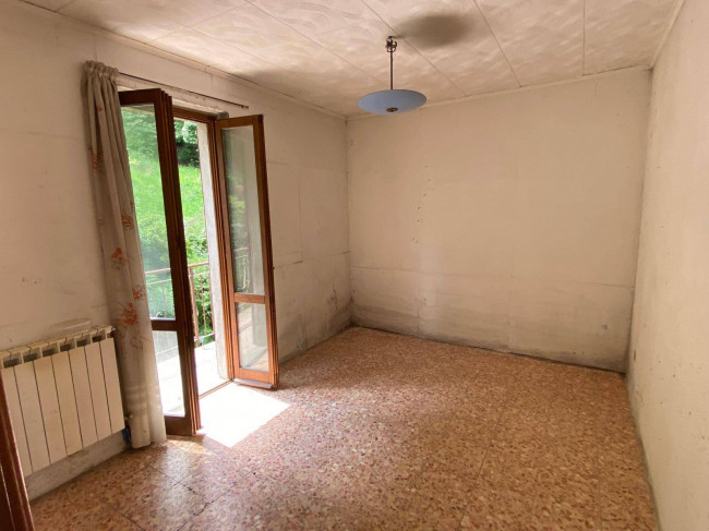 Porzione di Casa Terra / Cielo in vendita a Cadegliano-Viconago