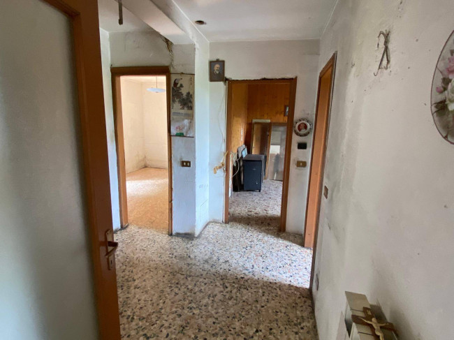 Porzione di Casa Terra / Cielo in vendita a Cadegliano-Viconago
