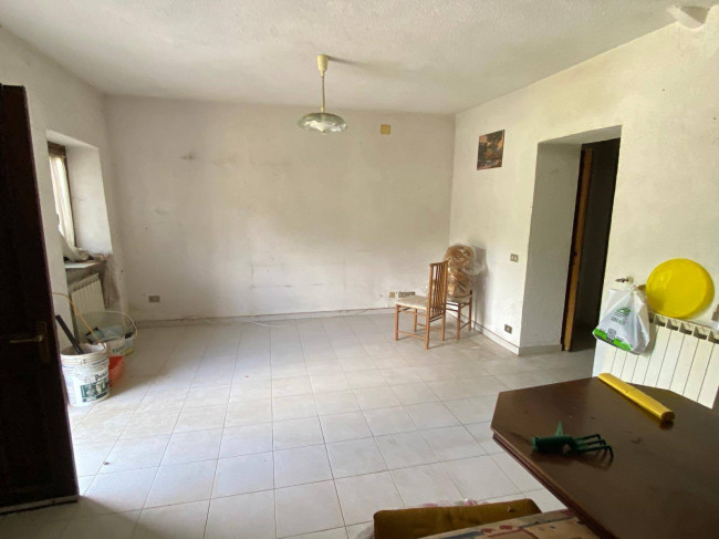 Porzione di Casa Terra / Cielo in vendita a Cadegliano-Viconago