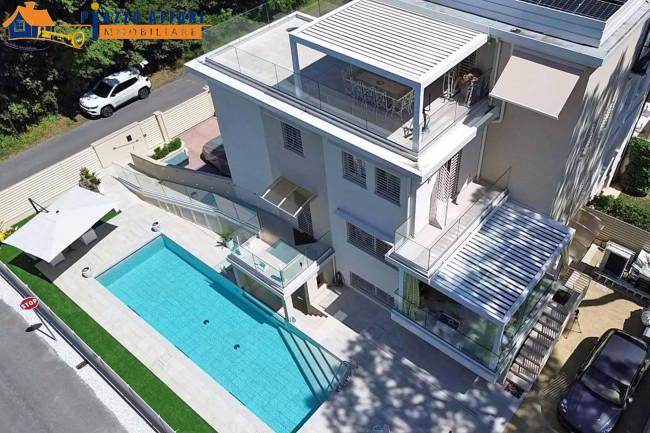 Casa singola in vendita a Camaiore