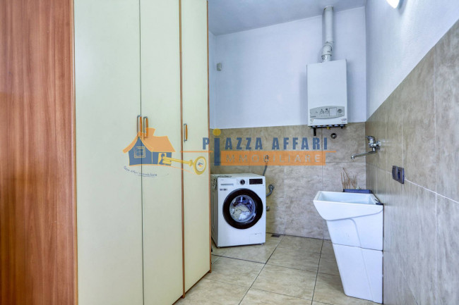 Villa in vendita a Cairate