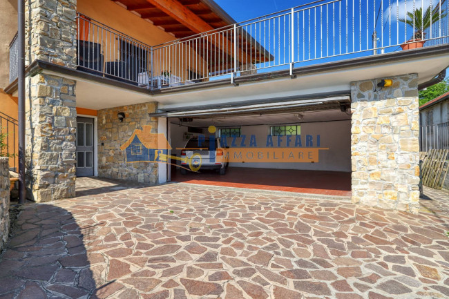 Villa in vendita a Carnago