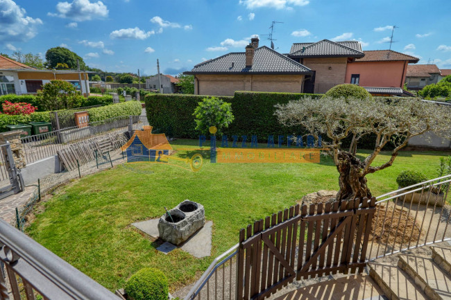 Villa in vendita a Carnago