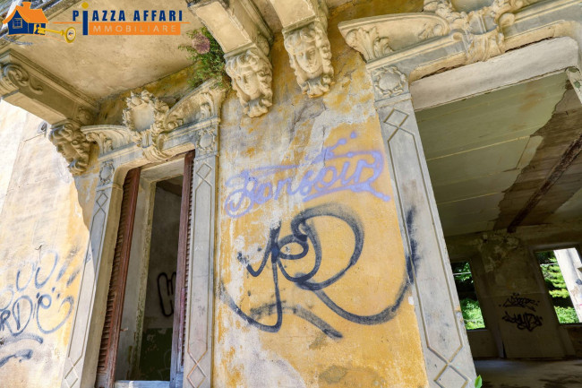 Casa singola in vendita a Viggiù
