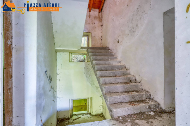 Casa singola in vendita a Viggiù