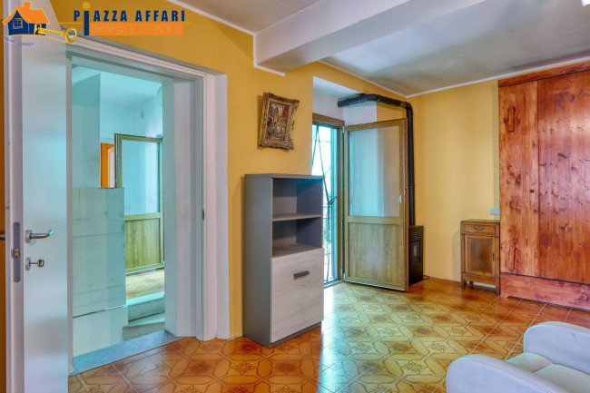 Porzione di Casa Terra / Cielo in vendita a Valganna