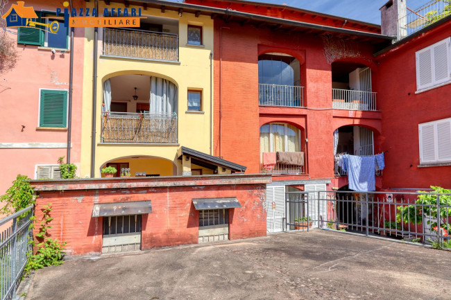 Porzione di Casa Terra / Cielo in vendita a Brusimpiano