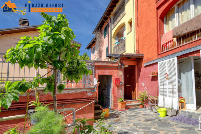 Porzione di Casa Terra / Cielo in vendita a Brusimpiano