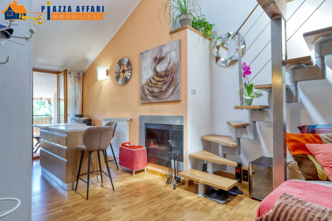 Porzione di Casa Terra / Cielo in vendita a Brusimpiano
