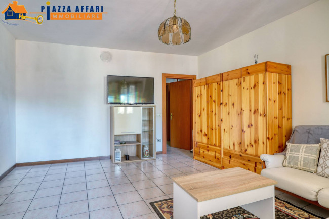 Porzione di Casa Terra / Cielo in vendita a Brusimpiano