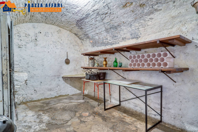 Porzione di Casa Terra / Cielo in vendita a Brusimpiano