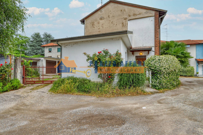 Appartamento in vendita a Solbiate Arno