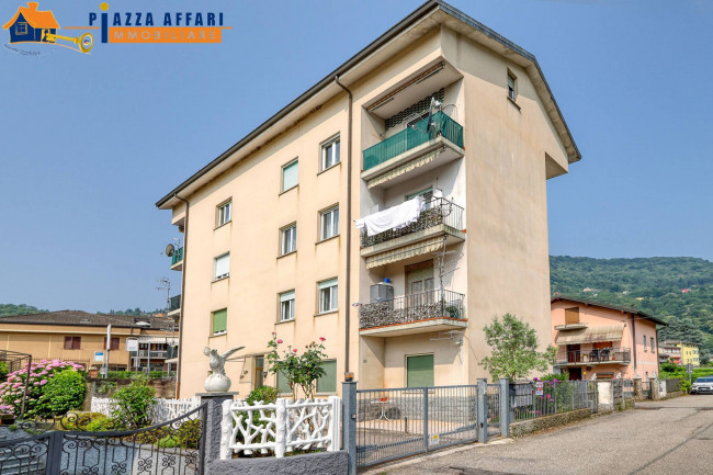 Appartamento in vendita a Lavena Ponte Tresa