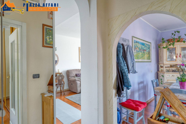 Appartamento in vendita a Lavena Ponte Tresa