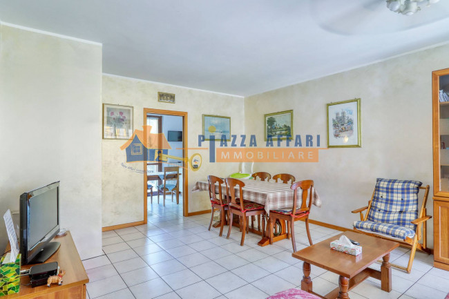 Villette a schiera in vendita a Cavaria con Premezzo