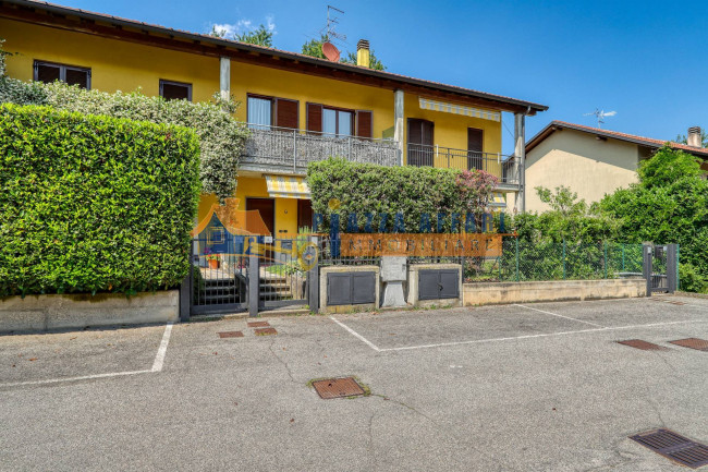 Villette a schiera in vendita a Cavaria con Premezzo