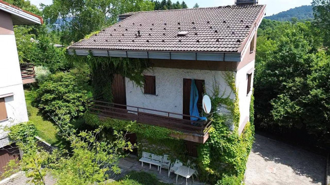 Villa Bifamigliare in vendita a Alta Valle Intelvi