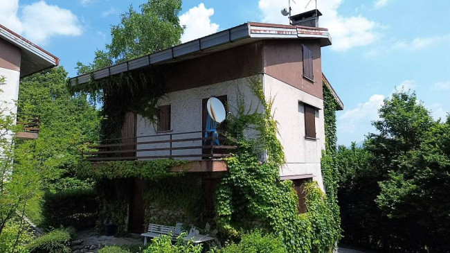 Villa Bifamigliare in vendita a Alta Valle Intelvi