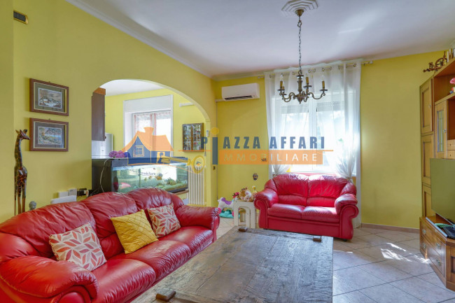 Appartamento in vendita a Oggiona con Santo Stefano