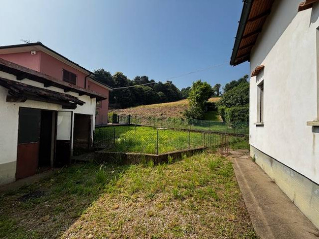 Villette a schiera in vendita a Arcisate