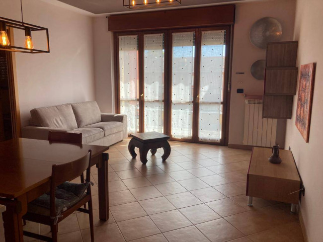 Appartamento in affitto a Caronno Varesino