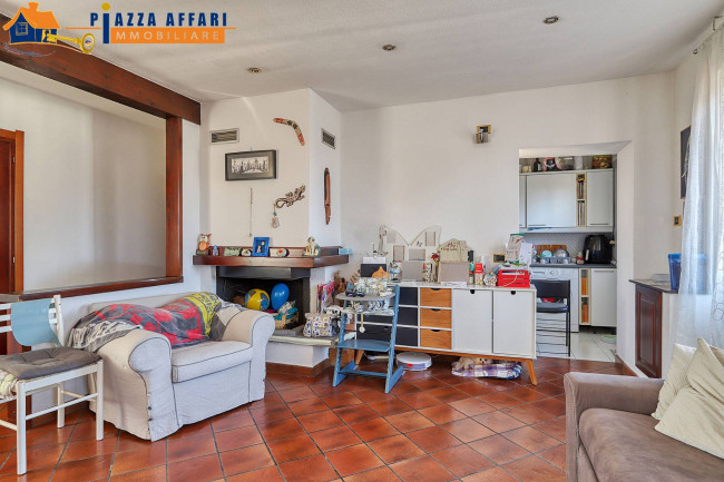 Appartamento in vendita a Marchirolo
