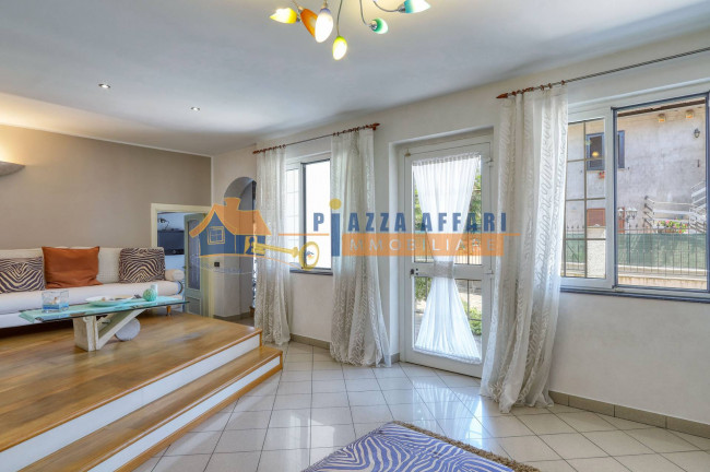 Villa in vendita a Carnago