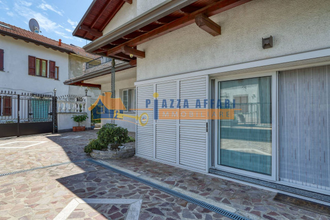 Villa in vendita a Carnago