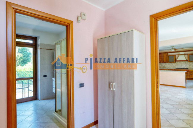 Porzione di Casa Terra / Cielo in vendita a Carnago