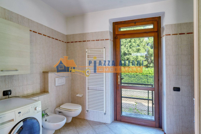 Porzione di Casa Terra / Cielo in vendita a Carnago