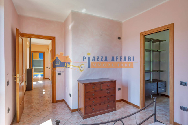 Porzione di Casa Terra / Cielo in vendita a Carnago