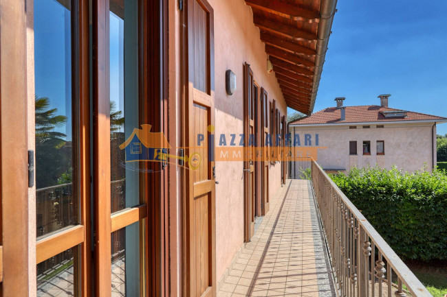 Porzione di Casa Terra / Cielo in vendita a Carnago