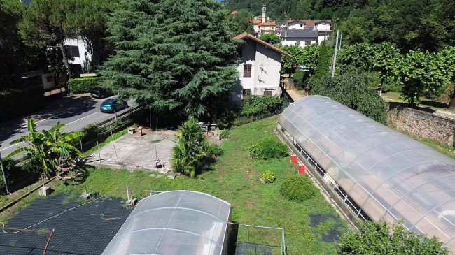 Casa singola in vendita a Porto Ceresio