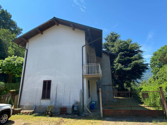 Casa singola in vendita a Porto Ceresio