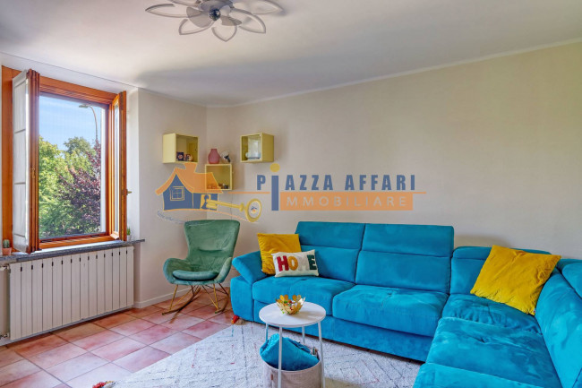 Appartamento in vendita a Caronno Varesino