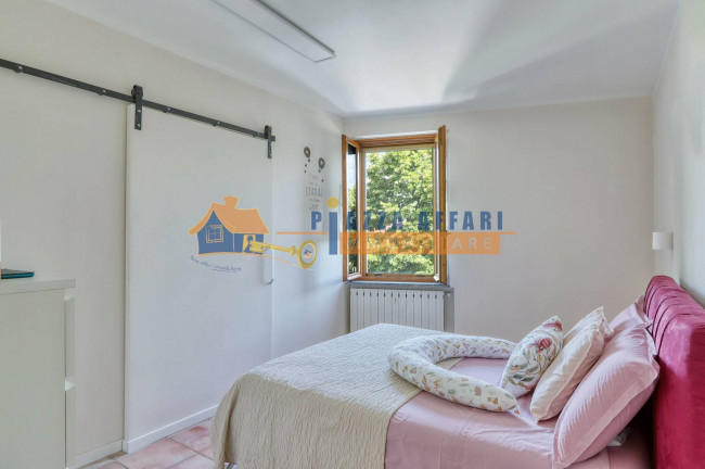 Appartamento in vendita a Caronno Varesino