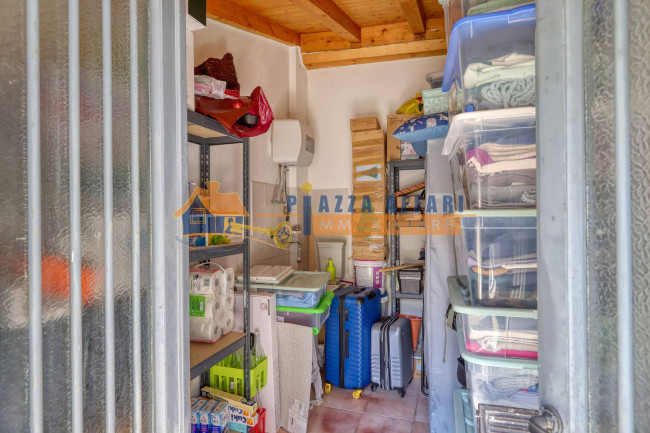 Appartamento in vendita a Caronno Varesino