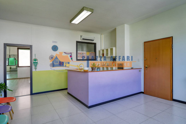 Locale commerciale in vendita a Castiglione Olona