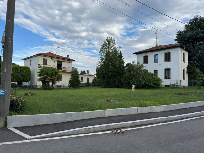 Terreno edificabile in vendita a Albizzate