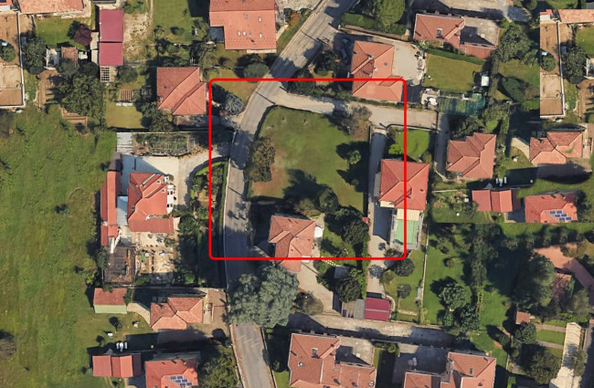 Terreno edificabile in vendita a Albizzate
