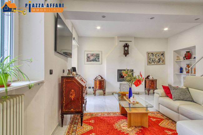 Porzione di Casa Terra / Cielo in vendita a Valganna