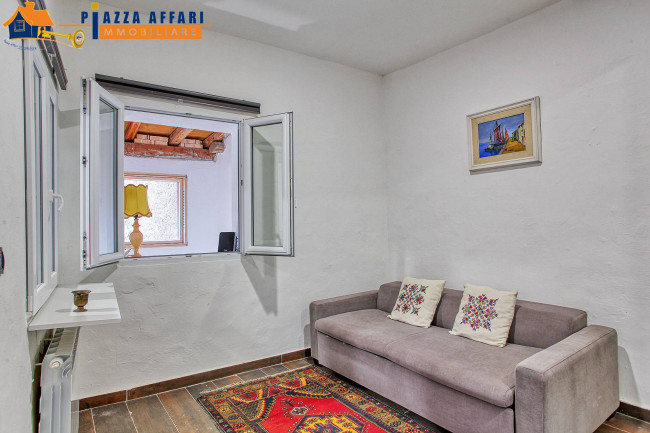 Porzione di Casa Terra / Cielo in vendita a Valganna