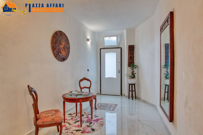 Porzione di Casa Terra / Cielo in vendita a Valganna