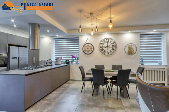 Villa Bifamigliare in vendita a Cunardo