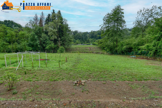 Villa Bifamigliare in vendita a Cunardo