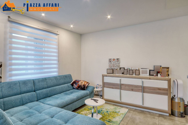 Villa Bifamigliare in vendita a Cunardo