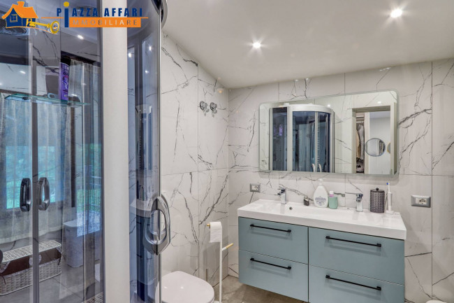 Villa Bifamigliare in vendita a Cunardo