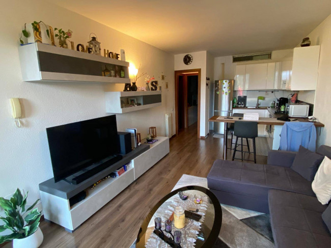 Appartamento in vendita a Brezzo di Bedero