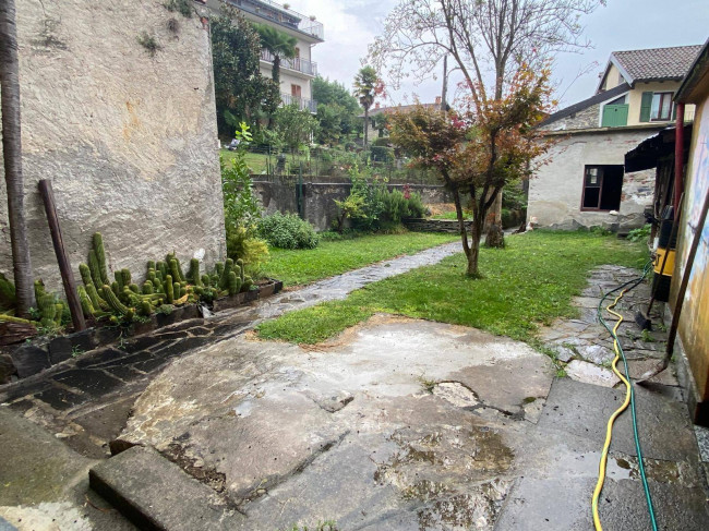 Porzione di Casa Terra / Cielo in vendita a Brezzo di Bedero