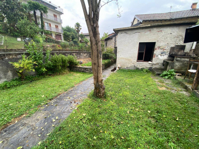 Porzione di Casa Terra / Cielo in vendita a Brezzo di Bedero